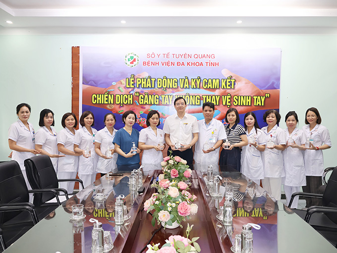 BỆNH VIỆN ĐA KHOA TỈNH TUYÊN QUANG - PHÁT ĐỘNG HƯỞNG ỨNG "NGÀY VỆ SINH TAY THẾ GIỚI" NĂM 2025