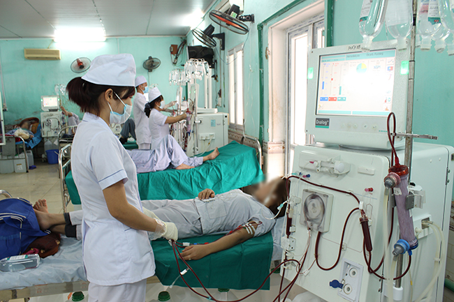 CẢNH BÁO: NGUY CƠ SUY THẬN CẤP KHI CHƠI THỂ THAO TRONG NGÀY NẮNG NÓNG!