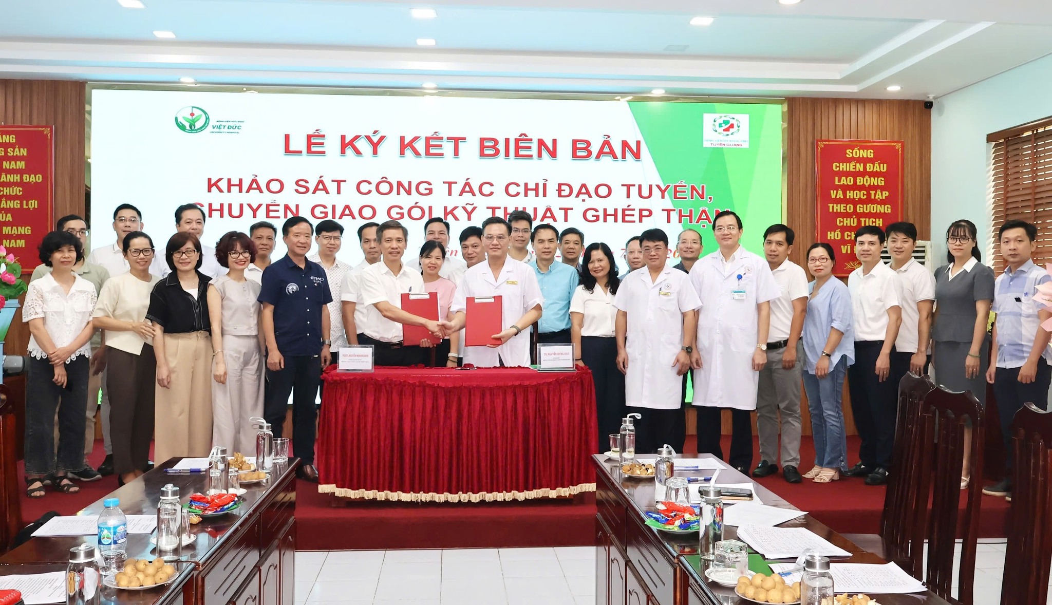 TĂNG CƯỜNG HỢP TÁC, CHINH PHỤC KỸ THUẬT CAO – VÌ SỨC KHỎE NHÂN DÂN