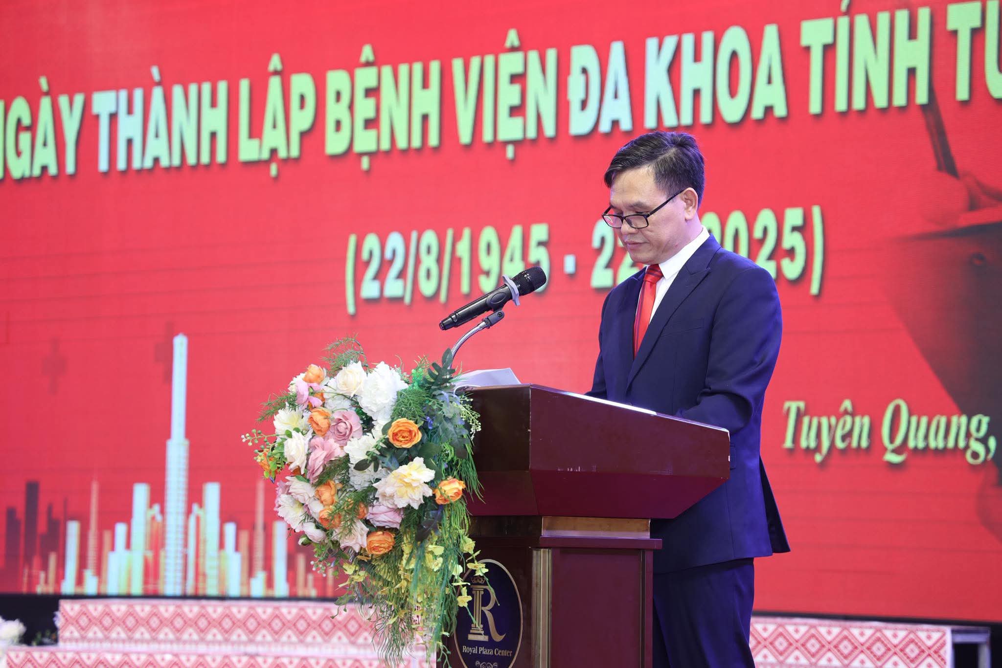 Bệnh viện đa khoa tỉnh Tuyên Quang trân trọng chia sẻ bài Diễn văn khai mạc Lễ kỷ niệm 80 năm Ngày thành lập Bệnh viện đa khoa tỉnh Tuyên Quang của Thầy thuốc ưu tú,Tiến sĩ, Bác sĩ Nguyễn Hưng Đạo- Bí thư Đảng ủy, Giám đốc Bệnh viện đa khoa tỉnh Tuyên Quang