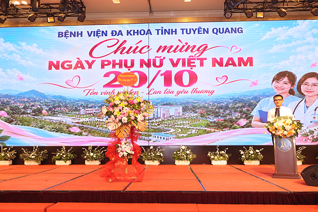 BỆNH VIỆN ĐA KHOA TỈNH TUYÊN QUANG TỔ CHỨC GẶP MẶT KỶ NIỆM NGÀY PHỤ NỮ VIỆT NAM 20/10