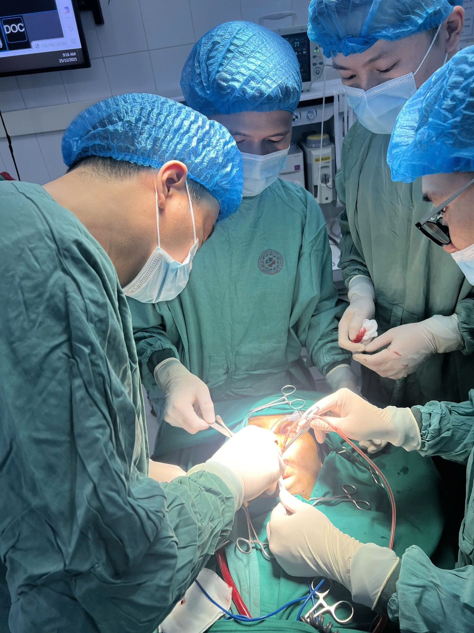 Thành công ca #phẫu #thuật #phức #tạp #vùng #hàm #mặt – Bước tiến trong chuyên môn.