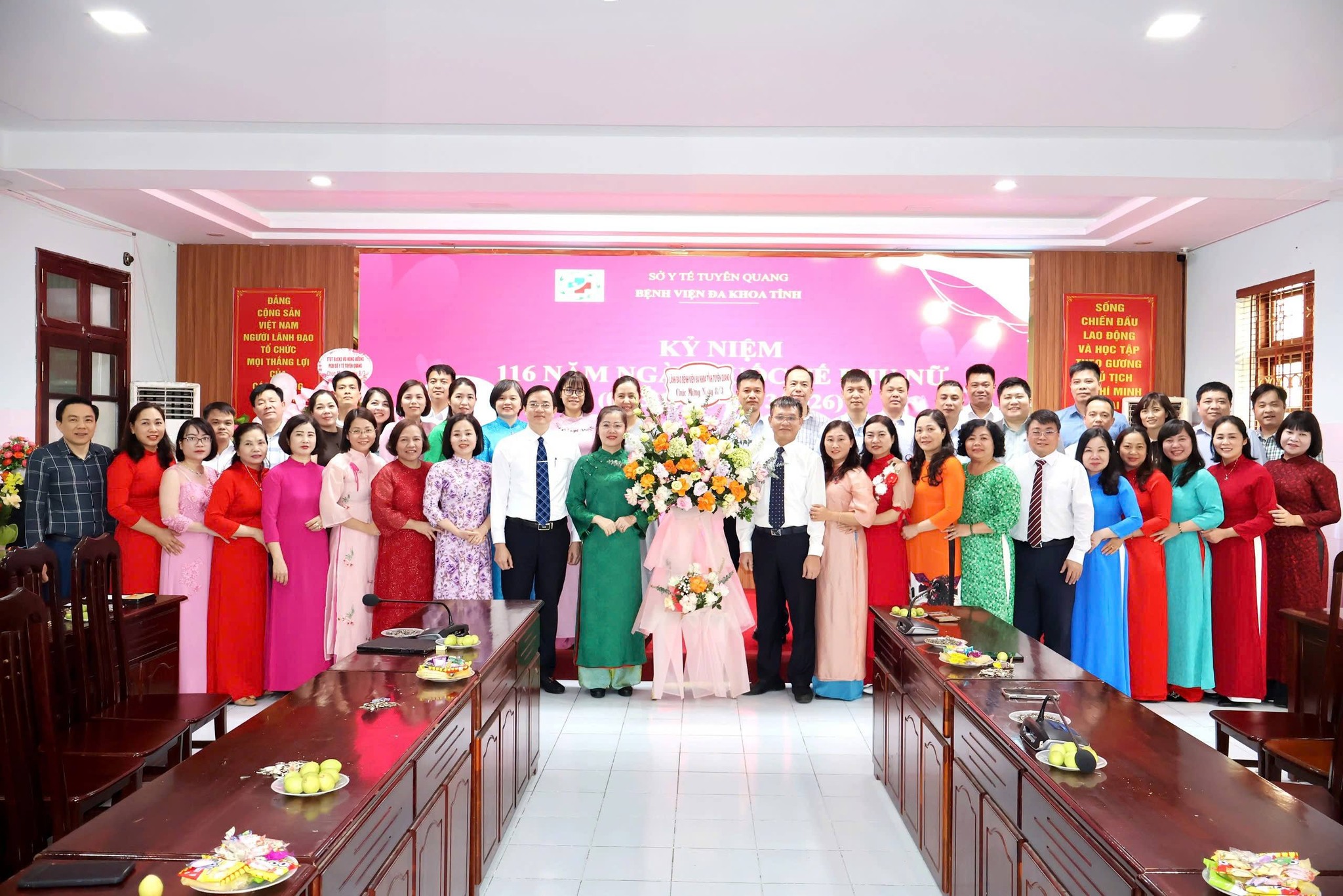 BỆNH VIỆN ĐA KHOA TỈNH TUYÊN QUANG TỔ CHỨC KỶ NIỆM 116 NĂM NGÀY QUỐC TẾ PHỤ NỮ 8/3