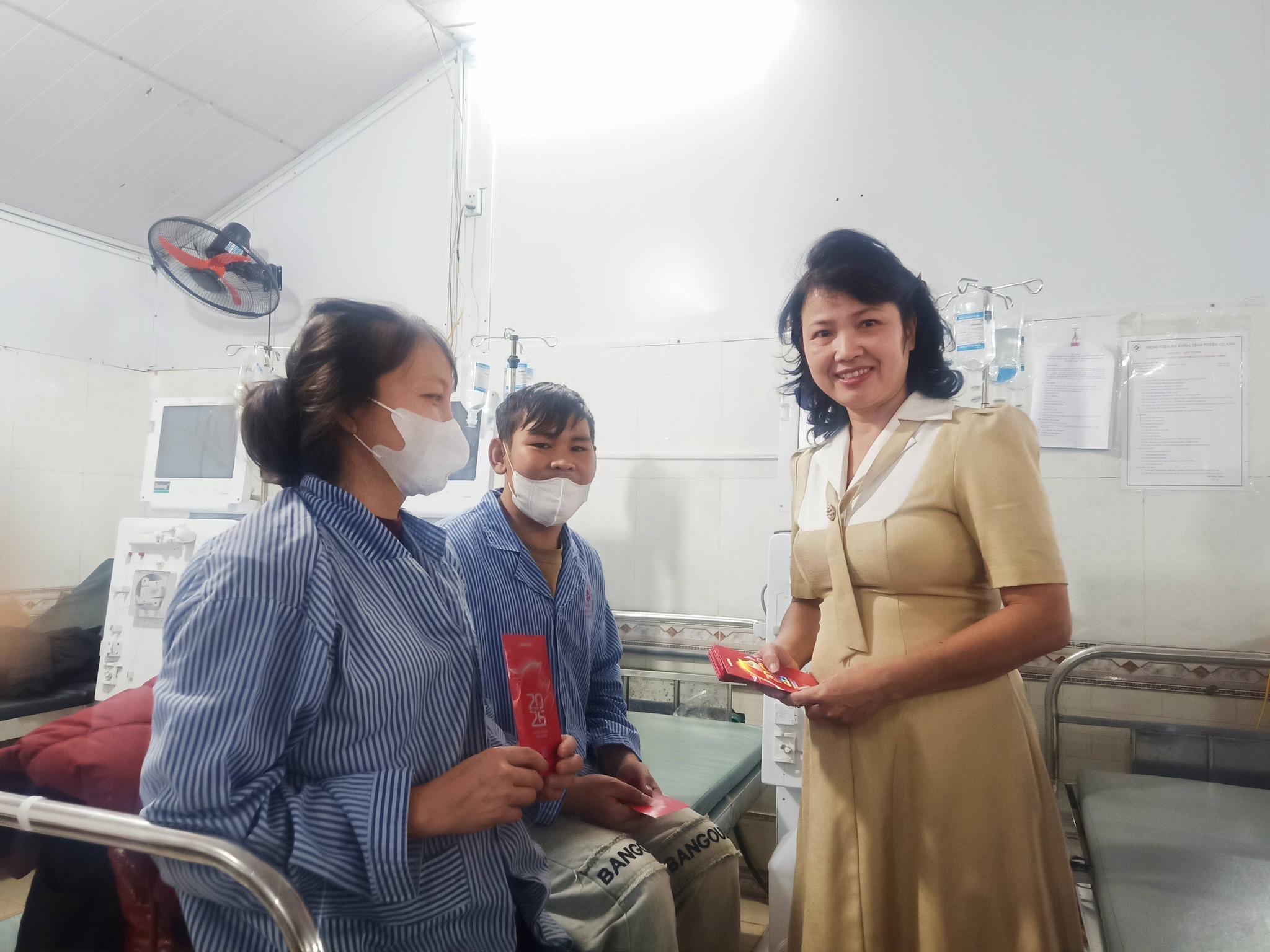 TIẾP NỐI YÊU THƯƠNG – SƯỞI ẤM NIỀM TIN NƠI NGƯỜI BỆNH CHẠY THẬN NHỮNG NGÀY CẬN TẾT