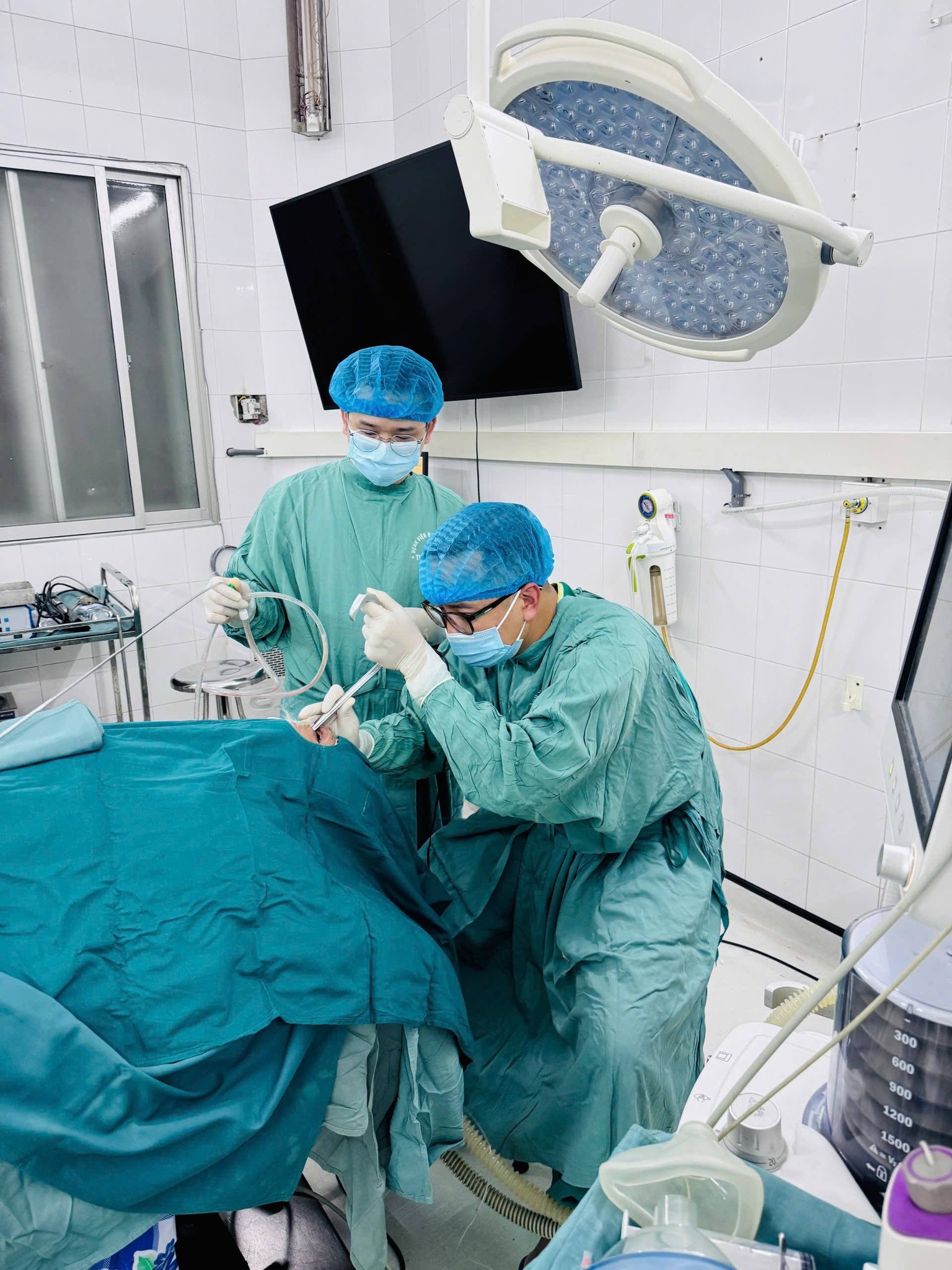 CẢNH BÁO NGUY CƠ HÓC XƯƠNG KHI ĂN UỐNG -ĐẶC BIỆT TRONG NHỮNG NGÀY TẾT.