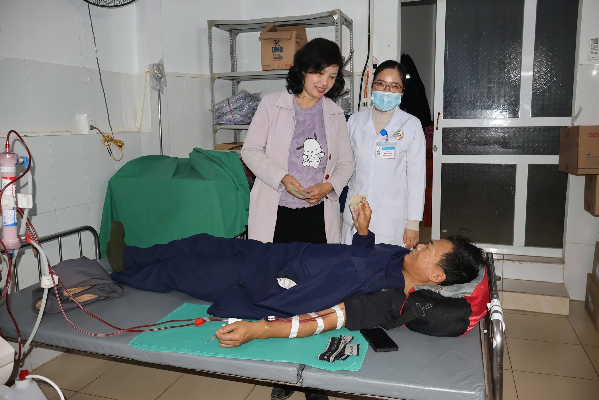 TẤM LÒNG VÀNG THẦM LẶNG – TIẾP THÊM NIỀM TIN CHO NGƯỜI BỆNH CHẠY THẬN ĐÓN XUÂN MỚI