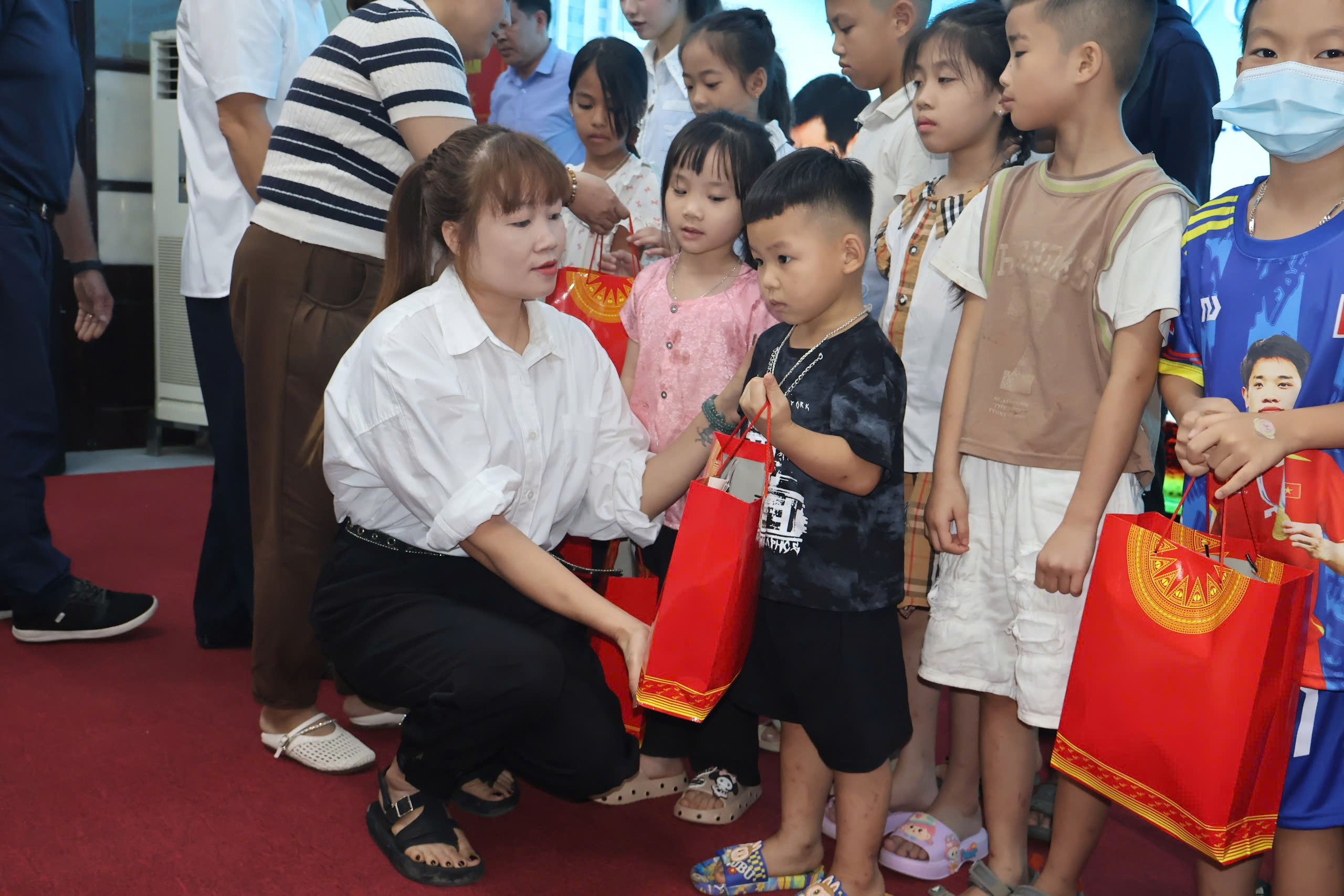 HÀNH TRÌNH GIEO YÊU THƯƠNG