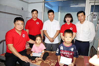 HÀNH TRÌNH ĐỎ CÙNG BIDV TRAO 20 SUẤT QUÀ LAN TOẢ YÊU THƯƠNG ĐẾN CÁC BỆNH NHI MẮC TAN MÁU BẨM SINH TẠI BỆNH VIỆN ĐA KHOA TỈNH TUYÊN QUANG