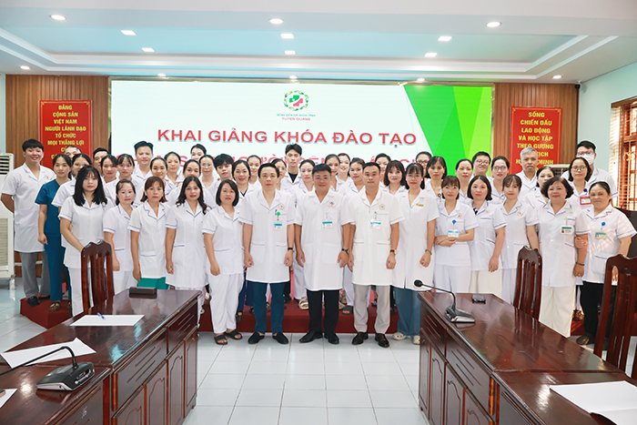 BỆNH VIỆN ĐA KHOA TỈNH TUYÊN QUANG TỔ CHỨC KHÓA CẬP NHẬT KIẾN THỨC Y KHOA LIÊN TỤC “CHĂM SÓC NGƯỜI BỆNH CẤP CỨU”